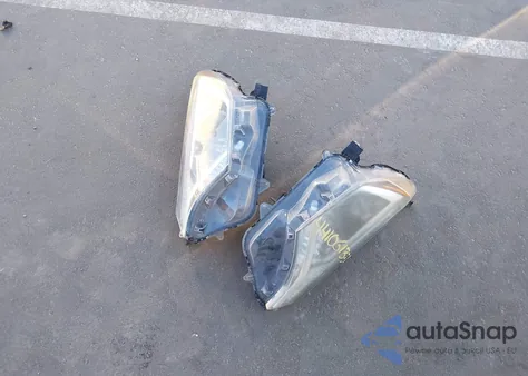 2017 Toyota Rav4 Le z USA, uszkodzony, nr VIN JTMBFREVXHJ713283